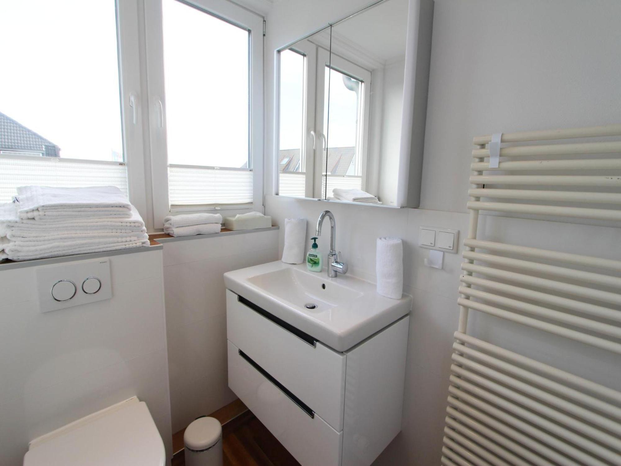 Trutz Blanker Hans - Duenenstr 19, App 8 Wenningstedt-Braderup