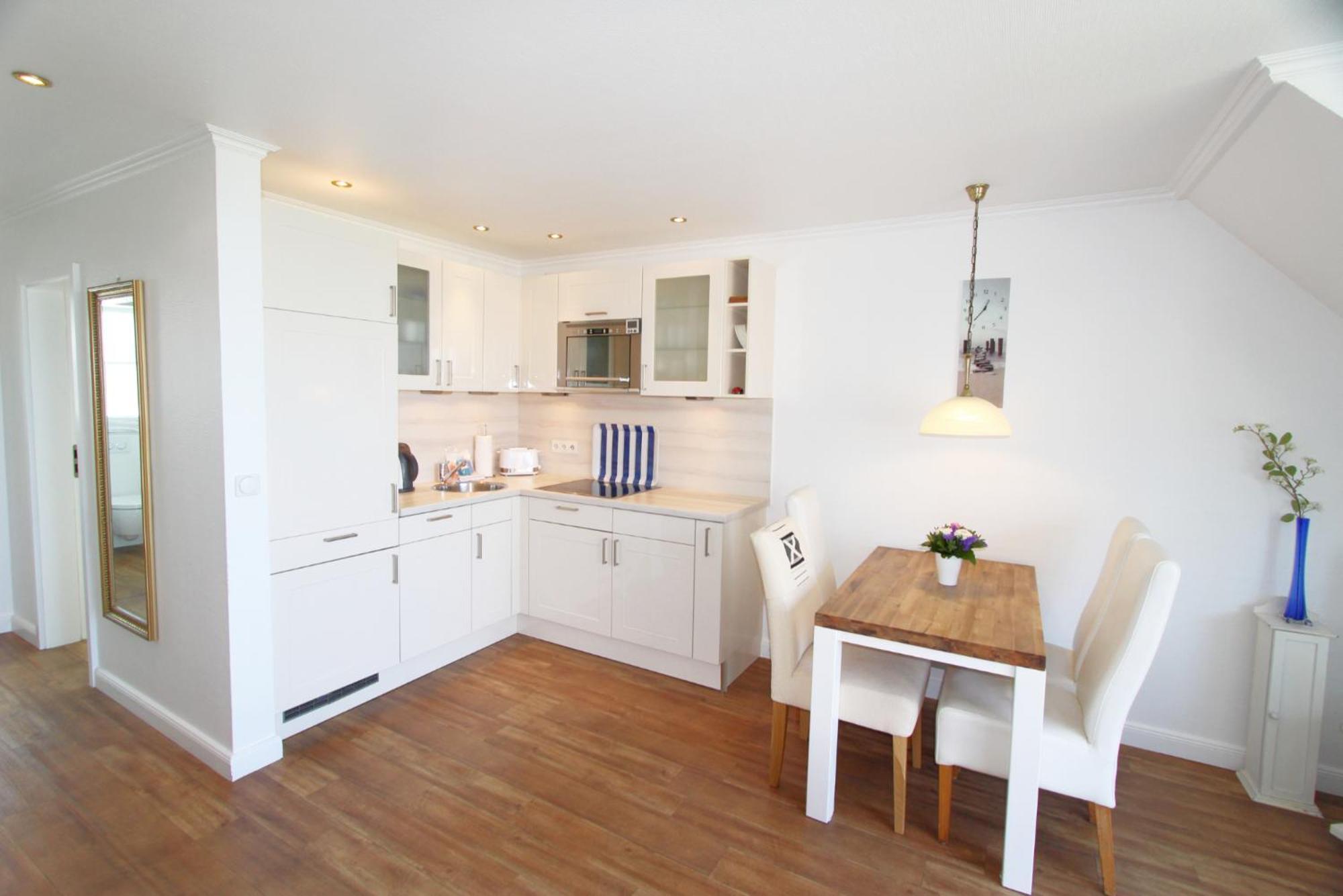 Apartment Trutz Blanker Hans - Duenenstr 19, App 8 Wenningstedt-Braderup